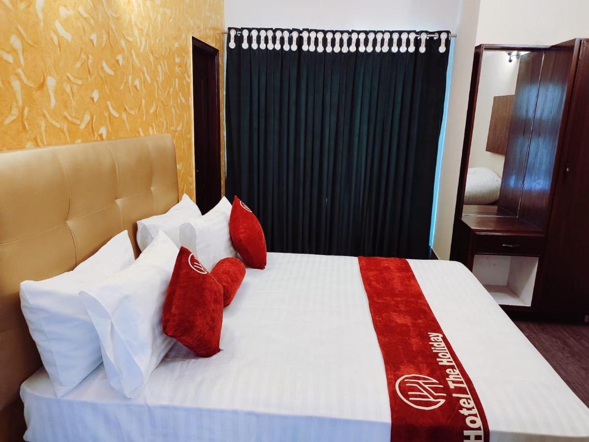 Hotel The Holiday Lahore Luaran gambar