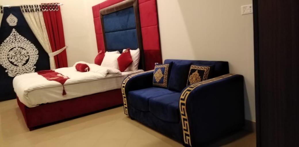 Hotel The Holiday Lahore Luaran gambar