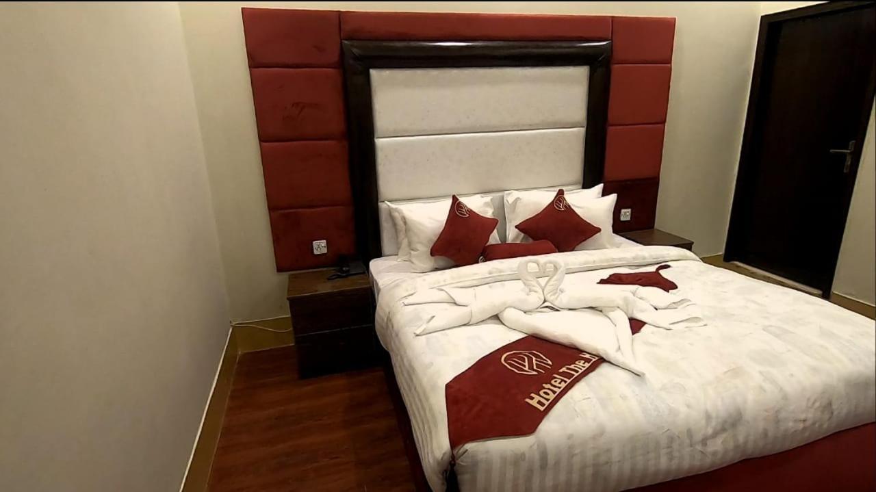 Hotel The Holiday Lahore Luaran gambar